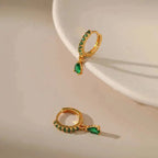 Zirconia Earrings With Emerald In Gold