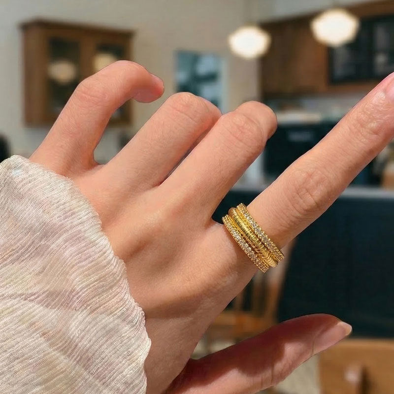Classic Gold Ring
