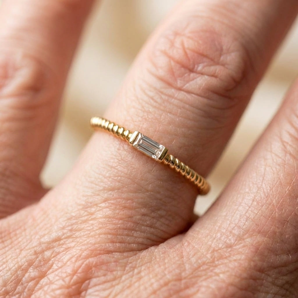 Elegant Crystal Ring