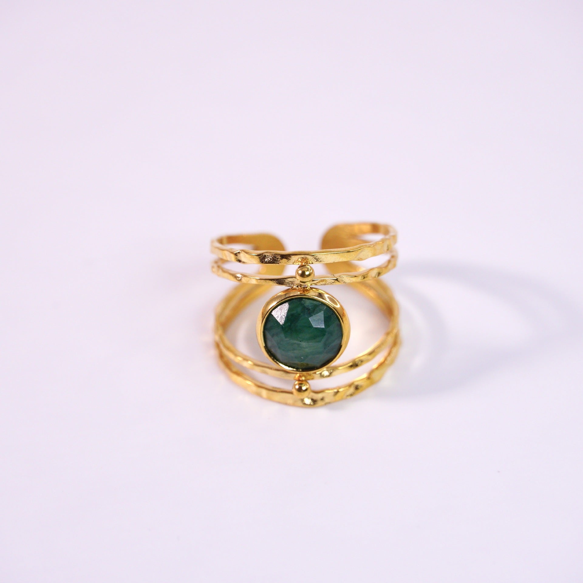 Elegant Emerald Gold Ring