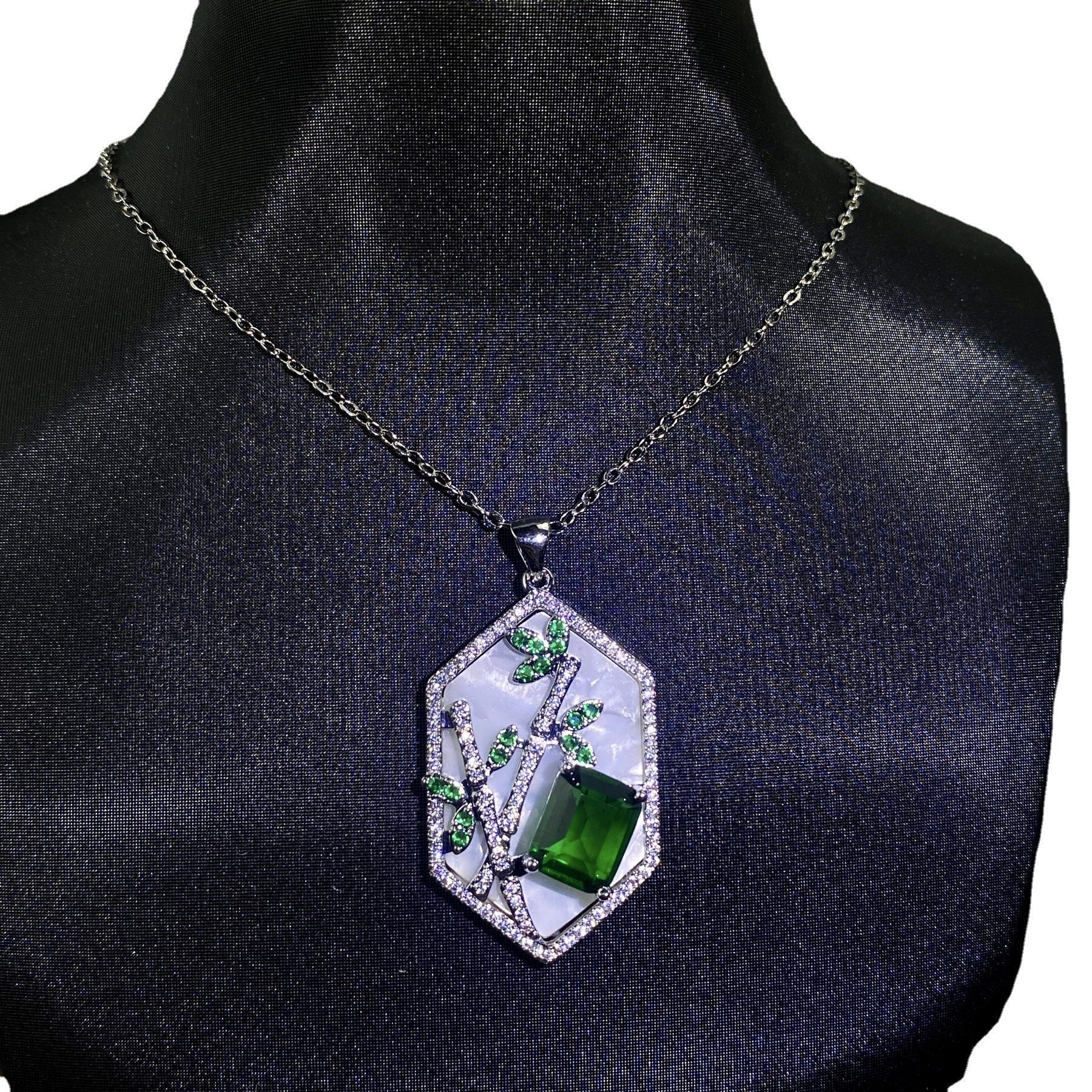 Elegant Emerald Necklace