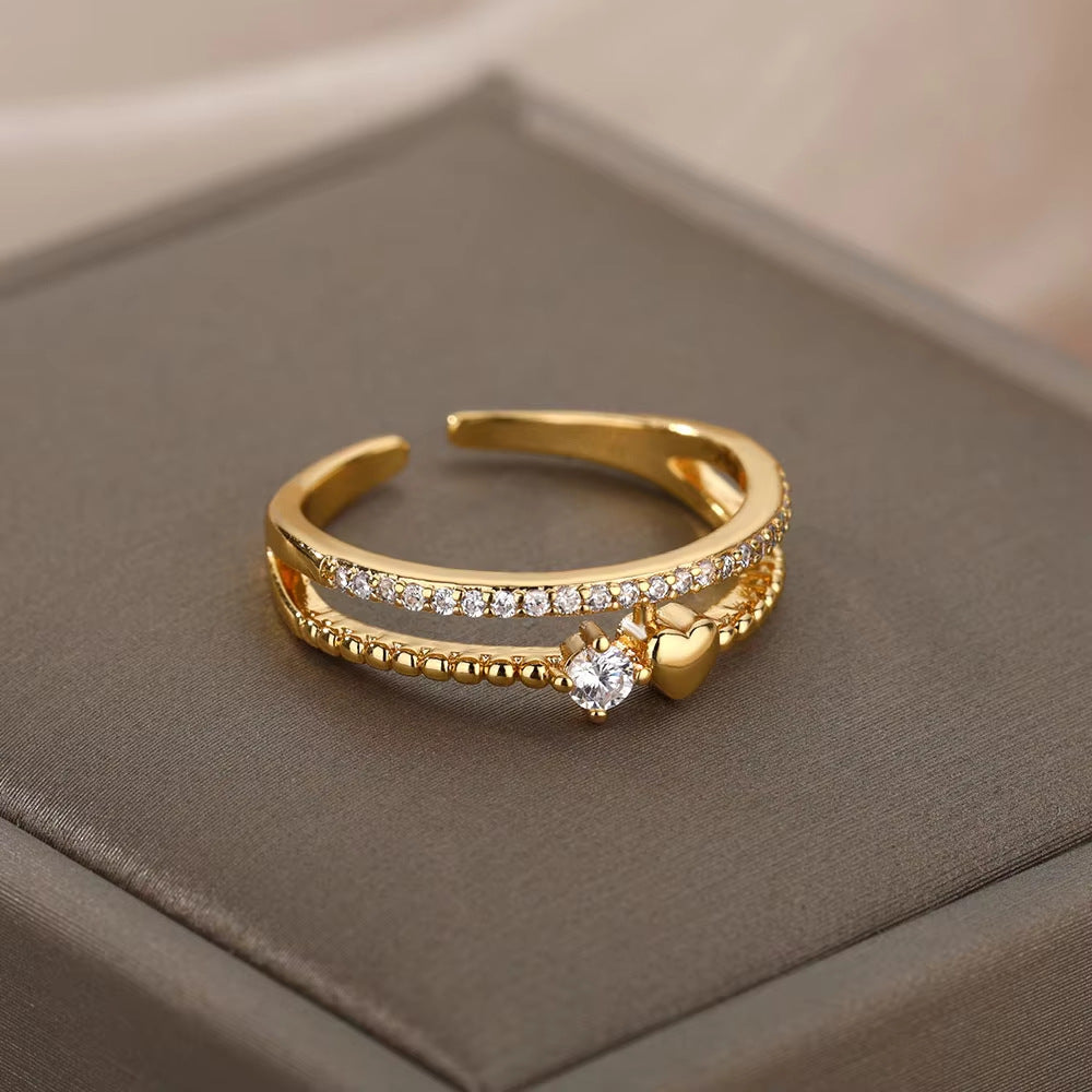 Elegant Gold Heart Ring