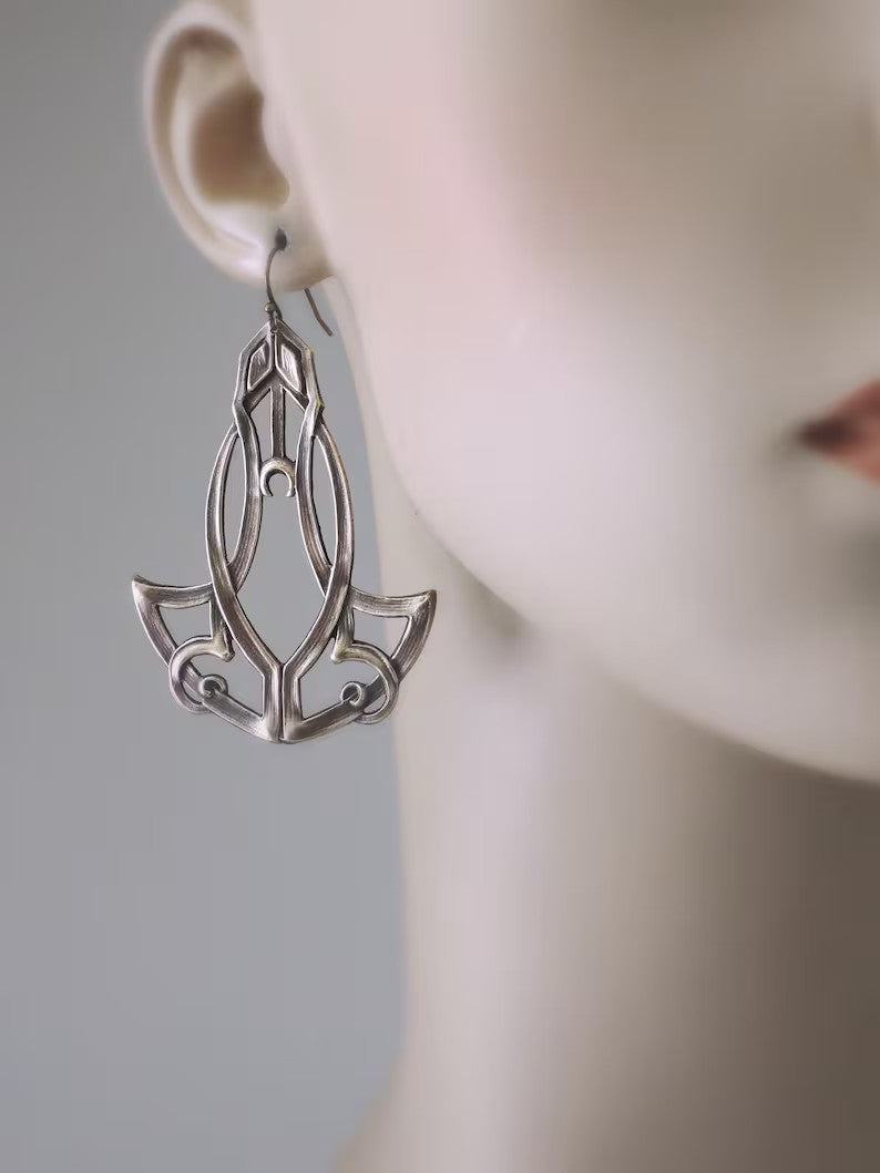 Vintage Silver Moon Blossom Earring