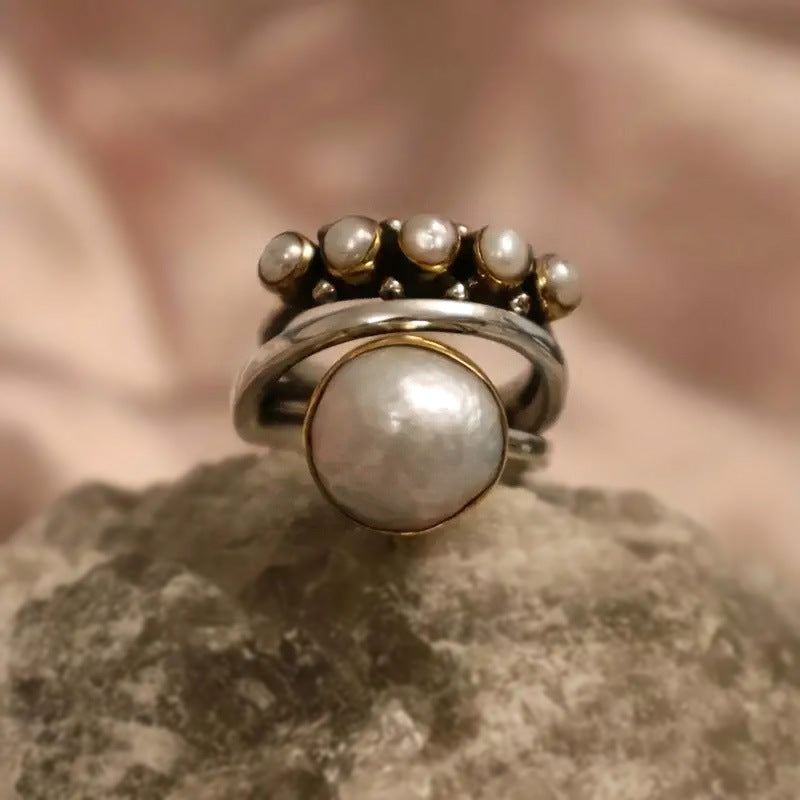 Classic Silver Ring with Timeless Appeal