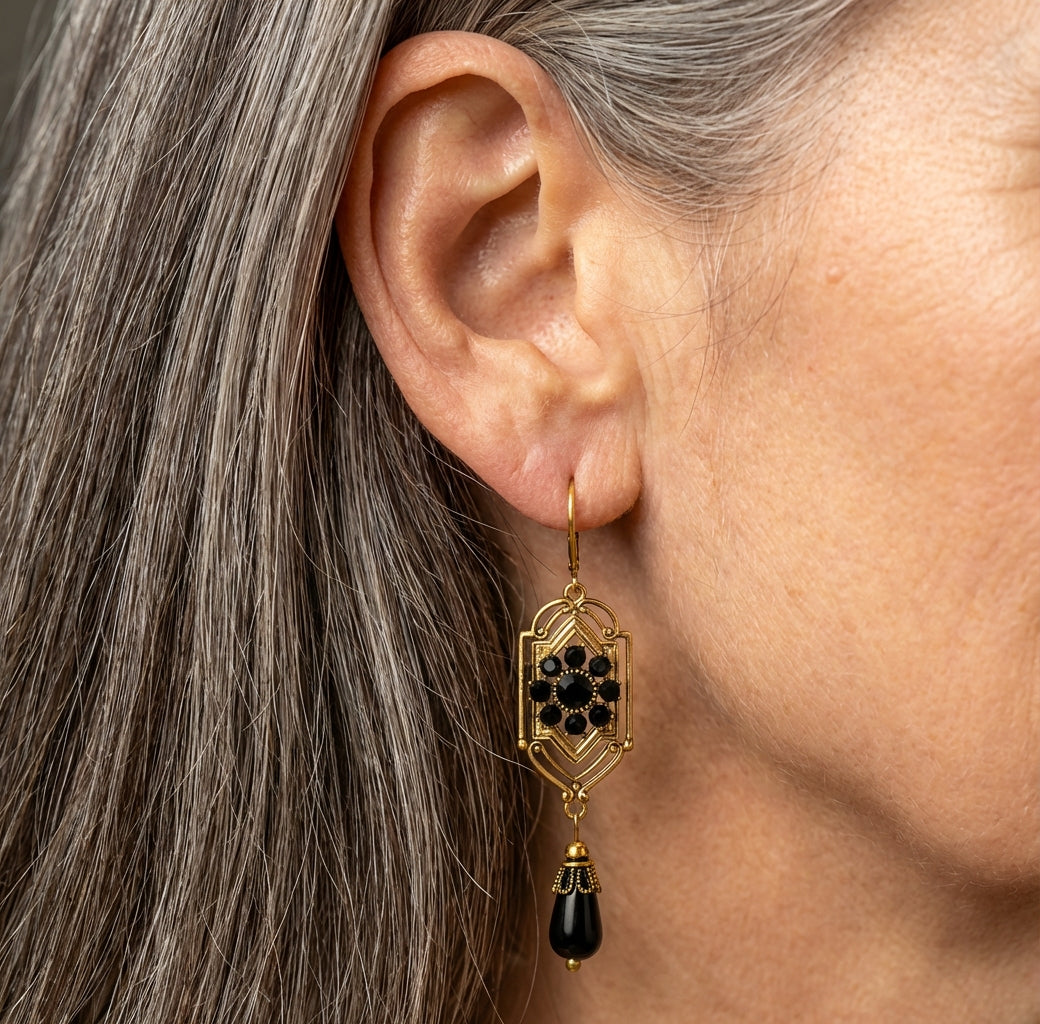 Regal Pearl Black Waterdrop Stone Earrings