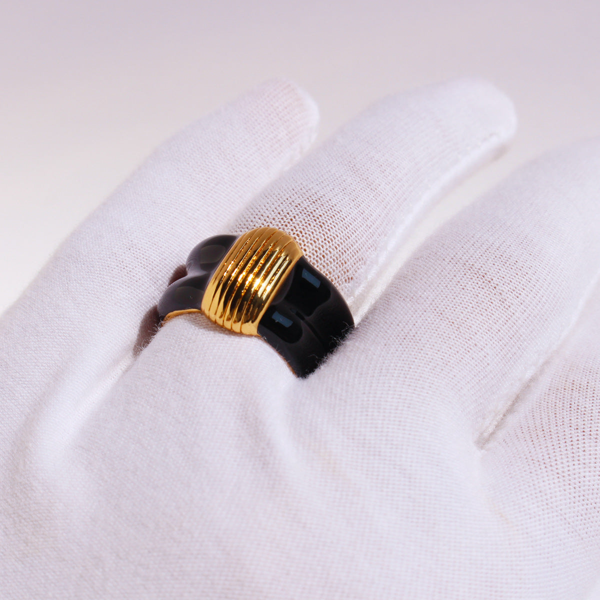Statement Gold Black Ring