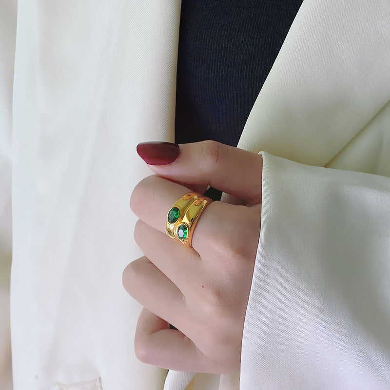 Vintage Emerald Gold Ring
