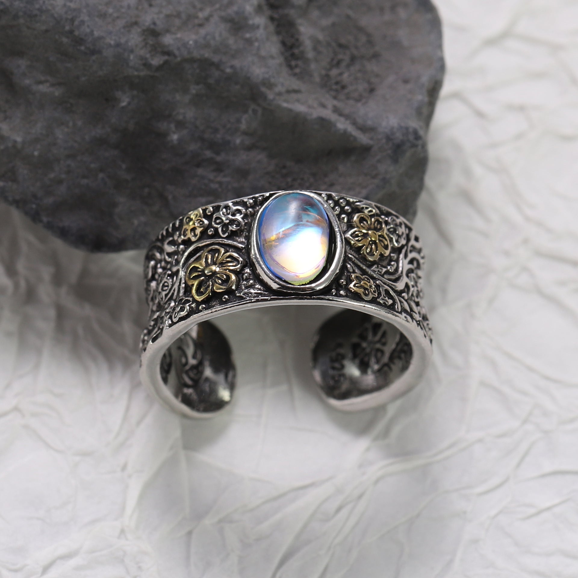 Vintage Moonstone Ring