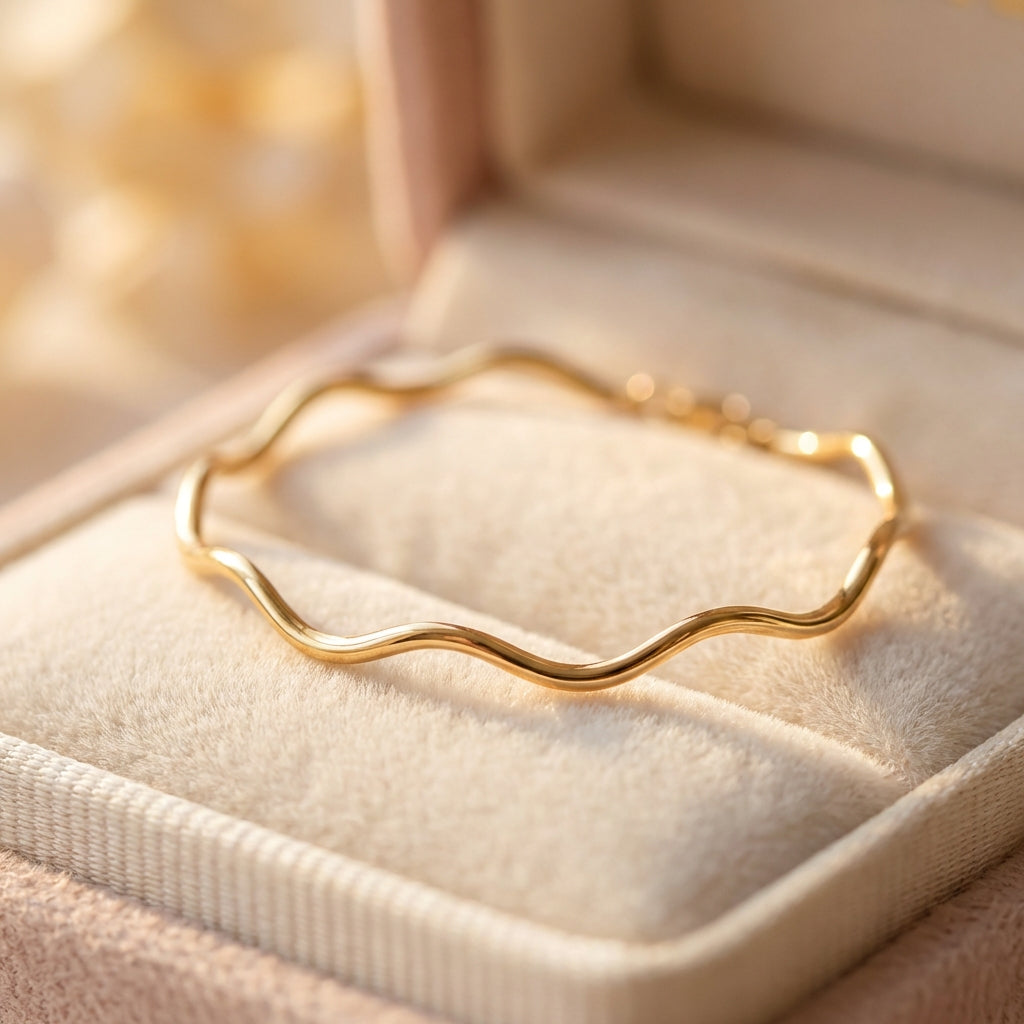 Vintage Thin Golden Necklace