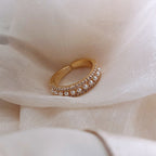 Luxury Ring In Gold And Pearls