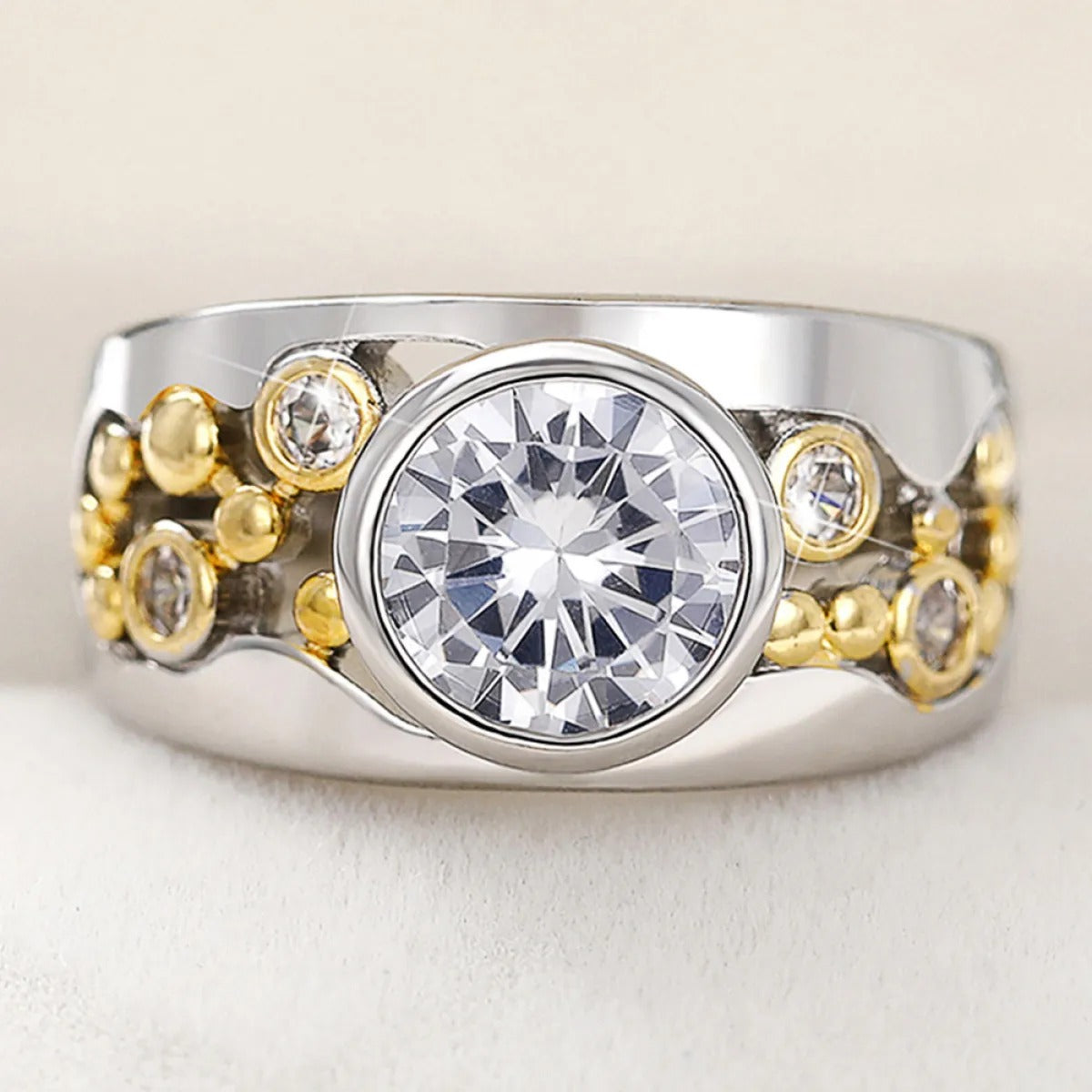 Vintage Bright Zirconia Silver Ring